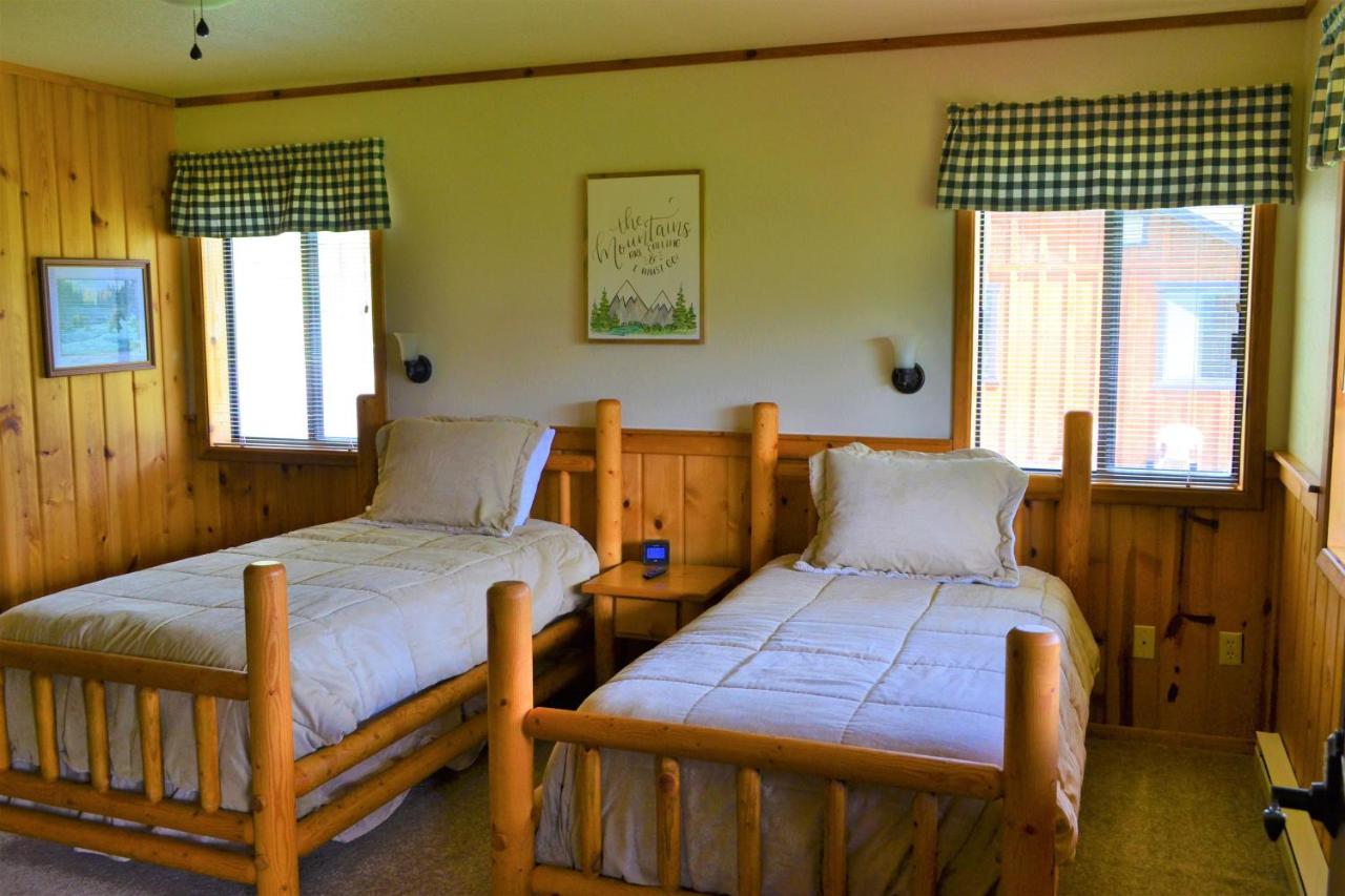 Вілла Twin Peaks Guest Ranch Salmon Екстер'єр фото